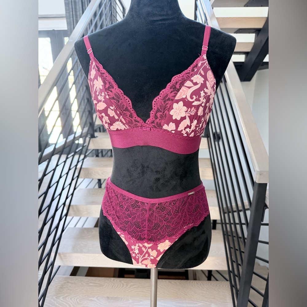 New Y2K Vintage Maroon Floral Lace Intimate Set size S